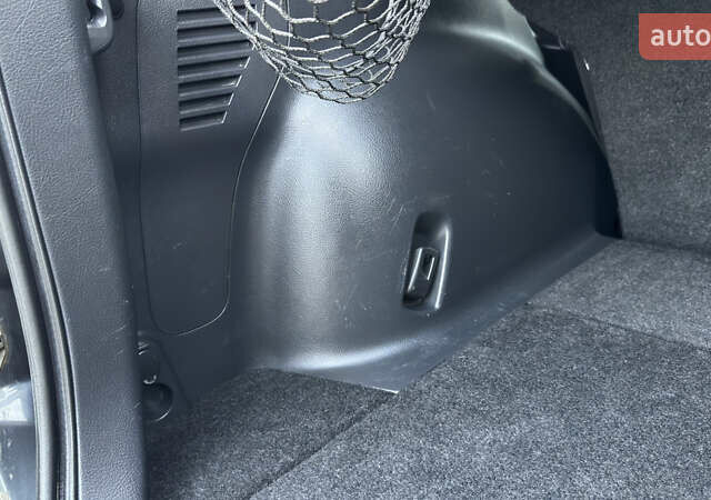 Серый Тойота РАВ 4, объемом двигателя 2 л и пробегом 90 тыс. км за 12300 $, фото 150 на Automoto.ua