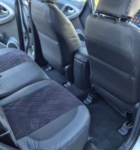 Серый Тойота РАВ 4, объемом двигателя 2.23 л и пробегом 293 тыс. км за 7999 $, фото 64 на Automoto.ua