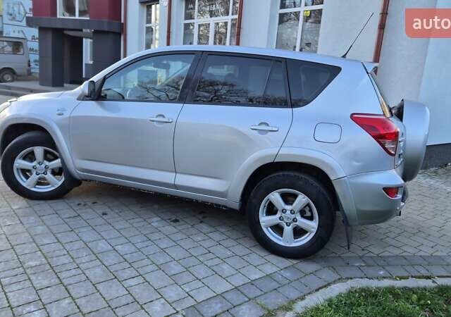 Серый Тойота РАВ 4, объемом двигателя 2.23 л и пробегом 293 тыс. км за 7999 $, фото 20 на Automoto.ua