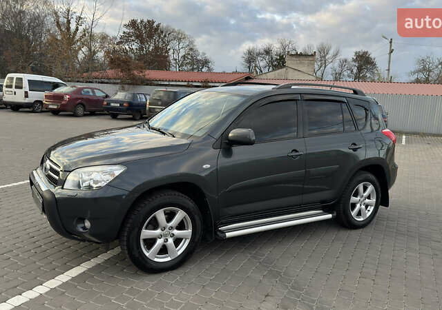 Серый Тойота РАВ 4, объемом двигателя 2 л и пробегом 90 тыс. км за 12300 $, фото 3 на Automoto.ua