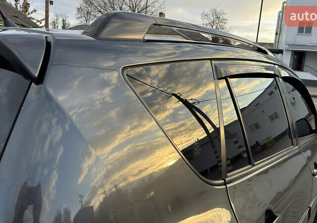 Сірий Тойота РАВ 4, об'ємом двигуна 2 л та пробігом 90 тис. км за 12300 $, фото 46 на Automoto.ua