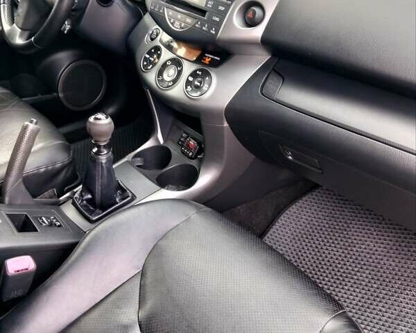 Тойота РАВ 4 2008 в Конотопе на Automoto.ua Серый Тойота РАВ 4, объемом двигателя 2.2 л и пробегом 208 тыс. км за 10490 $, фото 30 на Automoto.ua