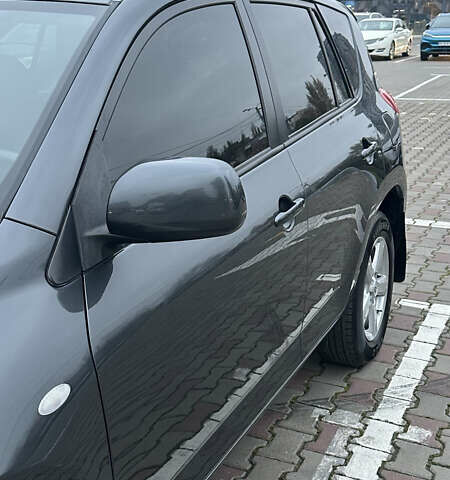 Серый Тойота РАВ 4, объемом двигателя 2 л и пробегом 252 тыс. км за 9700 $, фото 6 на Automoto.ua