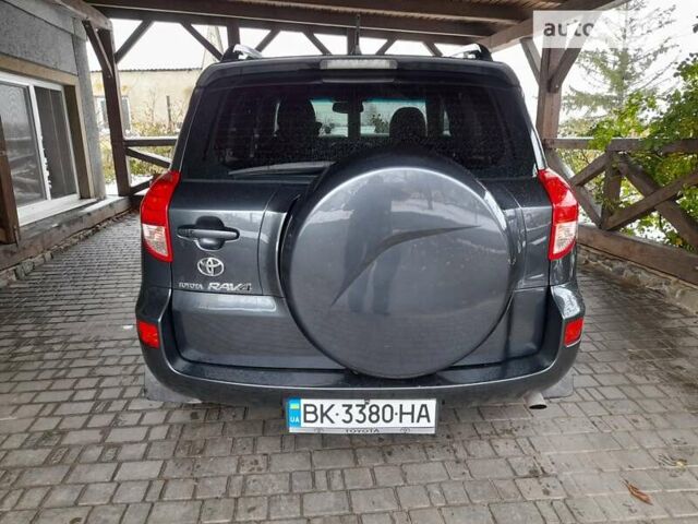 Сірий Тойота РАВ 4, об'ємом двигуна 2 л та пробігом 280 тис. км за 10000 $, фото 10 на Automoto.ua