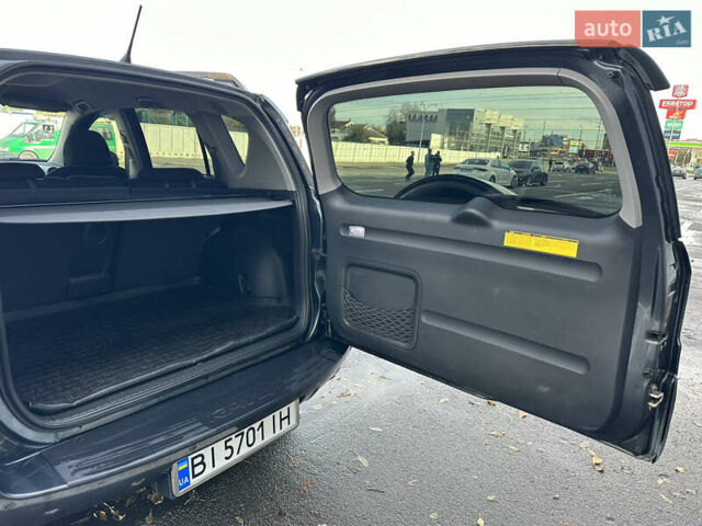 Серый Тойота РАВ 4, объемом двигателя 2 л и пробегом 213 тыс. км за 9999 $, фото 34 на Automoto.ua