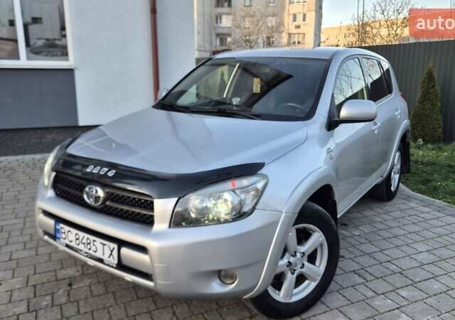 Серый Тойота РАВ 4, объемом двигателя 2.23 л и пробегом 293 тыс. км за 7999 $, фото 15 на Automoto.ua