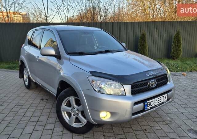 Серый Тойота РАВ 4, объемом двигателя 2.23 л и пробегом 293 тыс. км за 7999 $, фото 23 на Automoto.ua