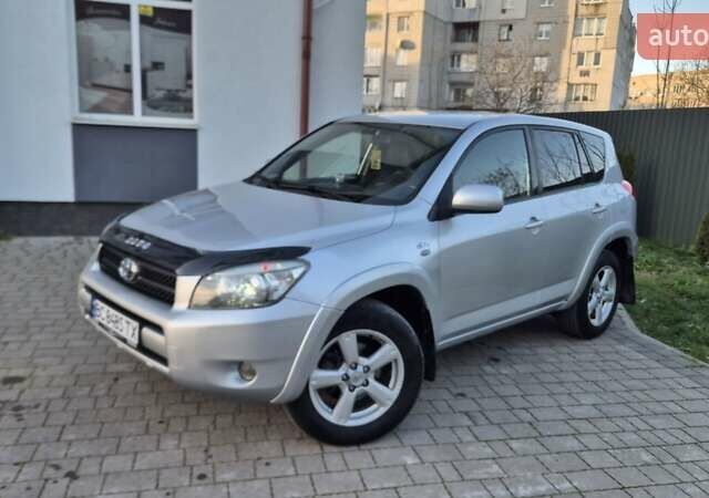 Серый Тойота РАВ 4, объемом двигателя 2.23 л и пробегом 293 тыс. км за 7999 $, фото 86 на Automoto.ua