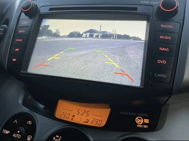 Серый Тойота РАВ 4, объемом двигателя 2 л и пробегом 190 тыс. км за 11700 $, фото 5 на Automoto.ua