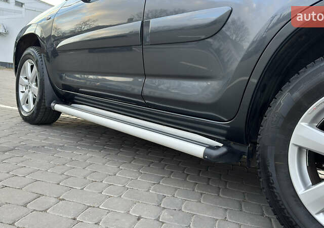 Сірий Тойота РАВ 4, об'ємом двигуна 2 л та пробігом 90 тис. км за 12300 $, фото 69 на Automoto.ua