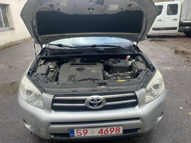 Серый Тойота РАВ 4, объемом двигателя 2.2 л и пробегом 239 тыс. км за 5700 $, фото 7 на Automoto.ua