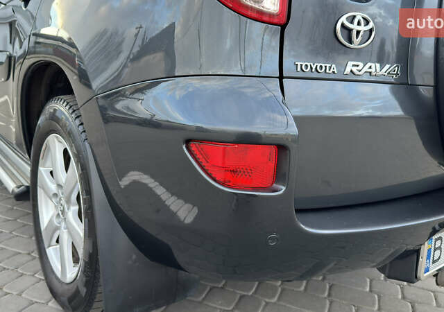 Серый Тойота РАВ 4, объемом двигателя 2 л и пробегом 90 тыс. км за 12300 $, фото 57 на Automoto.ua