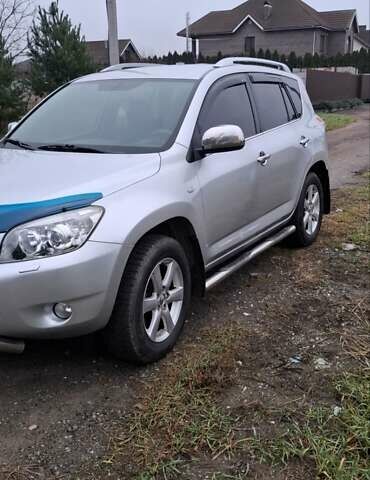 Сірий Тойота РАВ 4, об'ємом двигуна 2 л та пробігом 151 тис. км за 10300 $, фото 3 на Automoto.ua