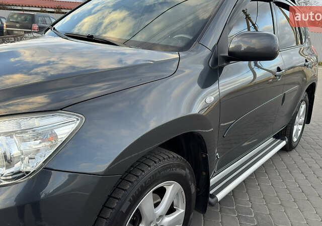 Серый Тойота РАВ 4, объемом двигателя 2 л и пробегом 90 тыс. км за 12300 $, фото 72 на Automoto.ua