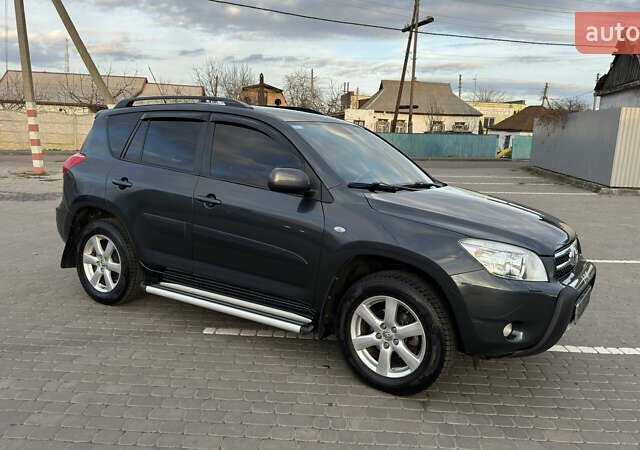 Серый Тойота РАВ 4, объемом двигателя 2 л и пробегом 90 тыс. км за 12300 $, фото 18 на Automoto.ua