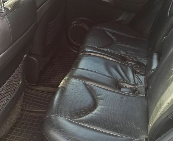 Серый Тойота РАВ 4, объемом двигателя 2 л и пробегом 220 тыс. км за 9800 $, фото 5 на Automoto.ua