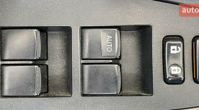 Серый Тойота РАВ 4, объемом двигателя 2.23 л и пробегом 156 тыс. км за 9650 $, фото 20 на Automoto.ua