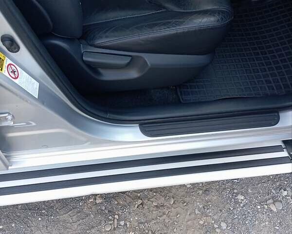 Серый Тойота РАВ 4, объемом двигателя 2 л и пробегом 165 тыс. км за 9999 $, фото 19 на Automoto.ua