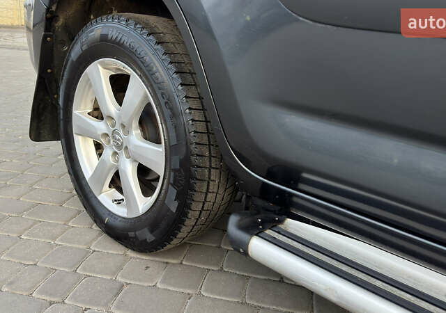 Серый Тойота РАВ 4, объемом двигателя 2 л и пробегом 90 тыс. км за 12300 $, фото 53 на Automoto.ua