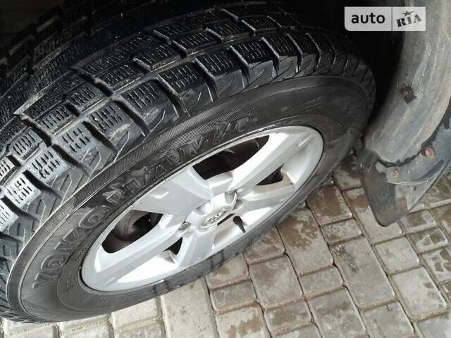 Сірий Тойота РАВ 4, об'ємом двигуна 2 л та пробігом 280 тис. км за 10000 $, фото 7 на Automoto.ua