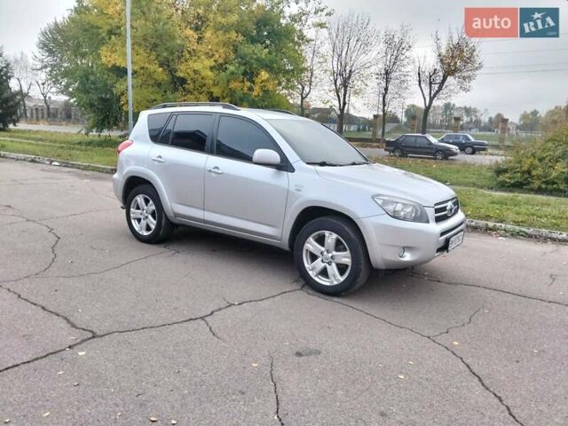 Тойота РАВ 4 2008 в Конотопе на Automoto.ua Серый Тойота РАВ 4, объемом двигателя 2.2 л и пробегом 208 тыс. км за 10490 $, фото 31 на Automoto.ua