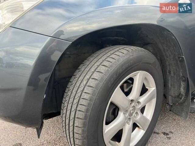 Тойота РАВ 4 2008 в Белой Церкве на Automoto.ua Серый Тойота РАВ 4, объемом двигателя 2 л и пробегом 192 тыс. км за 10400 $, фото 9 на Automoto.ua