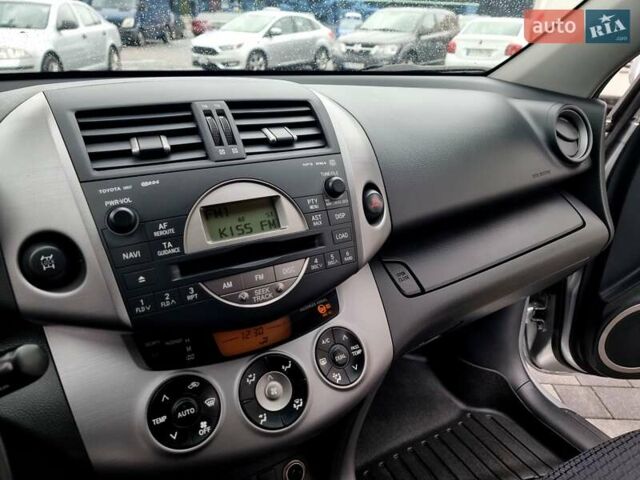 Тойота РАВ 4 2008 в Виннице на Automoto.ua Серый Тойота РАВ 4, объемом двигателя 2 л и пробегом 150 тыс. км за 10100 $, фото 30 на Automoto.ua
