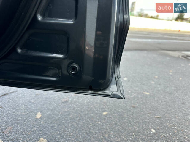 Серый Тойота РАВ 4, объемом двигателя 2 л и пробегом 213 тыс. км за 9999 $, фото 44 на Automoto.ua