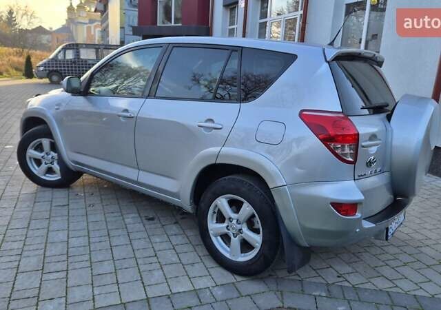 Серый Тойота РАВ 4, объемом двигателя 2.23 л и пробегом 293 тыс. км за 7999 $, фото 25 на Automoto.ua