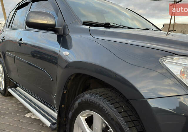 Серый Тойота РАВ 4, объемом двигателя 2 л и пробегом 90 тыс. км за 12300 $, фото 39 на Automoto.ua