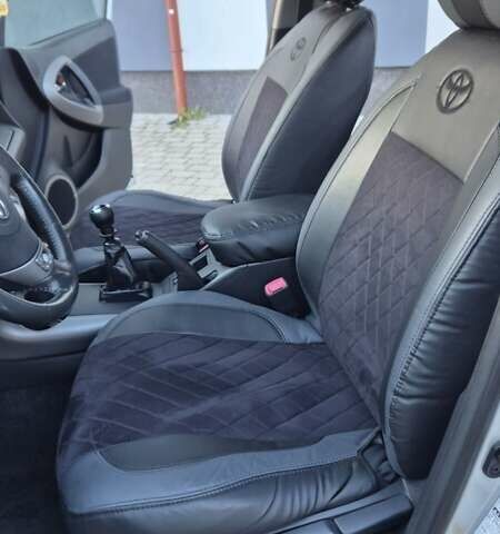 Серый Тойота РАВ 4, объемом двигателя 2.23 л и пробегом 293 тыс. км за 7999 $, фото 42 на Automoto.ua