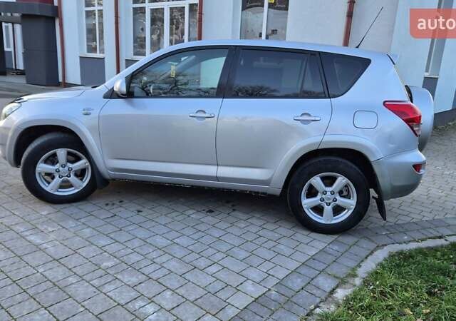 Серый Тойота РАВ 4, объемом двигателя 2.23 л и пробегом 293 тыс. км за 7999 $, фото 19 на Automoto.ua