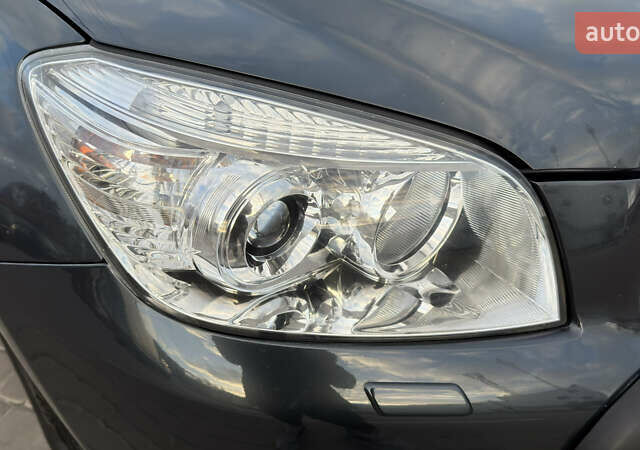 Сірий Тойота РАВ 4, об'ємом двигуна 2 л та пробігом 90 тис. км за 12300 $, фото 31 на Automoto.ua