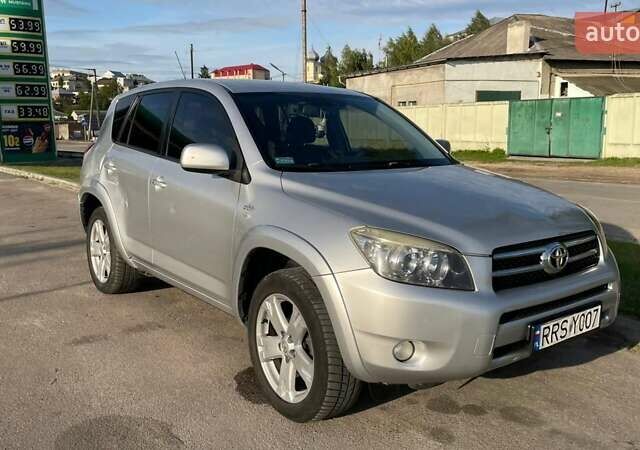 Серый Тойота РАВ 4, объемом двигателя 2.2 л и пробегом 314 тыс. км за 4500 $, фото 6 на Automoto.ua