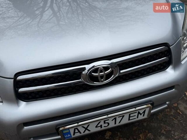 Серый Тойота РАВ 4, объемом двигателя 2 л и пробегом 80 тыс. км за 12600 $, фото 15 на Automoto.ua