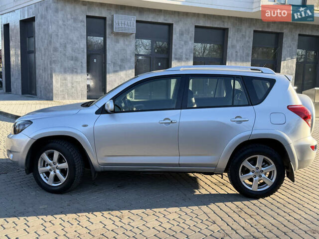 Серый Тойота РАВ 4, объемом двигателя 2.36 л и пробегом 149 тыс. км за 11800 $, фото 6 на Automoto.ua