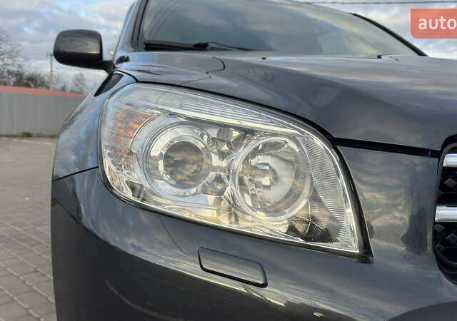 Сірий Тойота РАВ 4, об'ємом двигуна 2 л та пробігом 90 тис. км за 12300 $, фото 26 на Automoto.ua