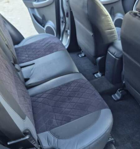 Серый Тойота РАВ 4, объемом двигателя 2.23 л и пробегом 293 тыс. км за 7999 $, фото 59 на Automoto.ua