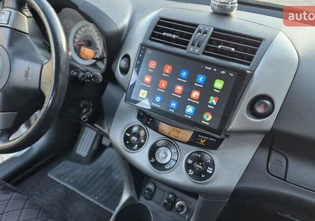 Серый Тойота РАВ 4, объемом двигателя 2.23 л и пробегом 293 тыс. км за 7999 $, фото 66 на Automoto.ua