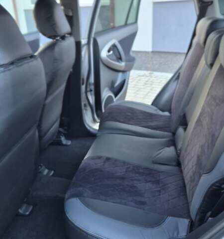 Серый Тойота РАВ 4, объемом двигателя 2.23 л и пробегом 293 тыс. км за 7999 $, фото 51 на Automoto.ua