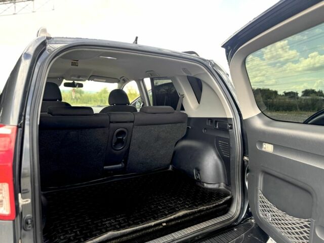 Серый Тойота РАВ 4, объемом двигателя 2 л и пробегом 241 тыс. км за 9400 $, фото 15 на Automoto.ua