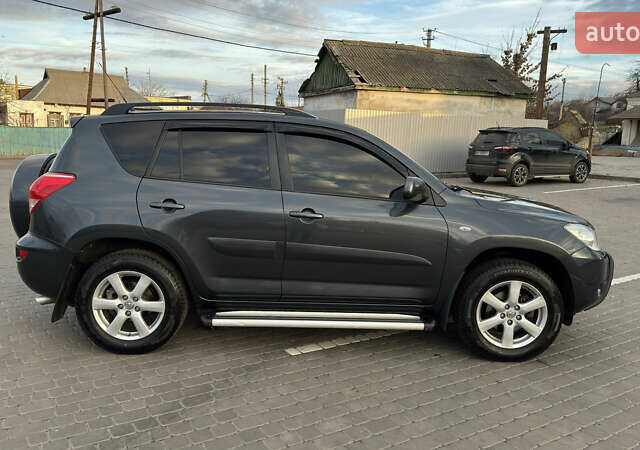 Сірий Тойота РАВ 4, об'ємом двигуна 2 л та пробігом 90 тис. км за 12300 $, фото 16 на Automoto.ua