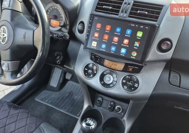 Серый Тойота РАВ 4, объемом двигателя 2.23 л и пробегом 293 тыс. км за 7999 $, фото 69 на Automoto.ua