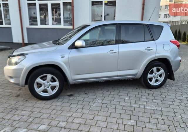 Серый Тойота РАВ 4, объемом двигателя 2.23 л и пробегом 293 тыс. км за 7999 $, фото 10 на Automoto.ua