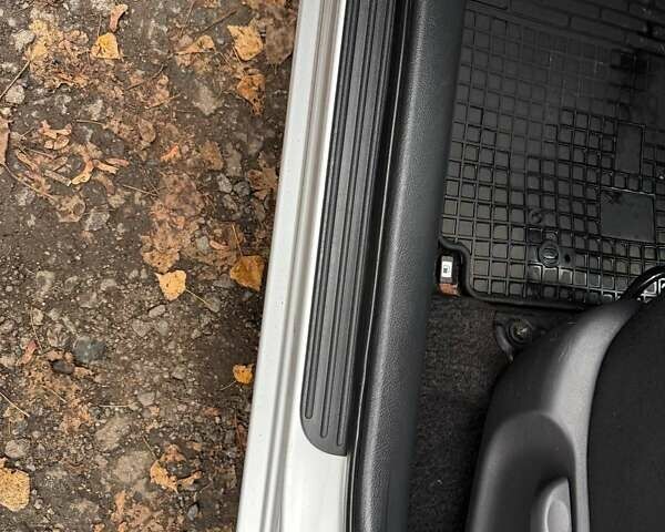 Серый Тойота РАВ 4, объемом двигателя 2 л и пробегом 80 тыс. км за 12600 $, фото 42 на Automoto.ua