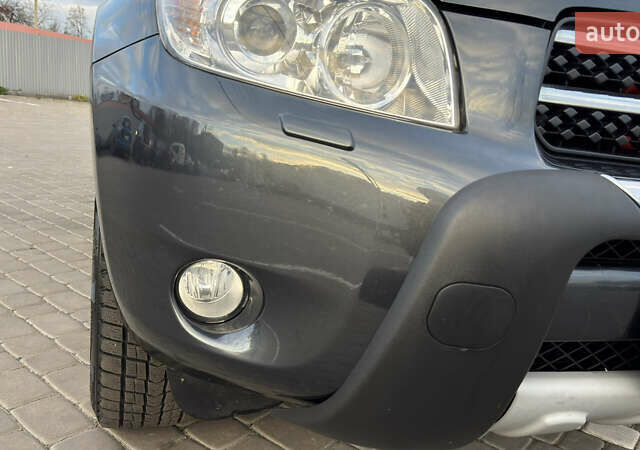 Сірий Тойота РАВ 4, об'ємом двигуна 2 л та пробігом 90 тис. км за 12300 $, фото 27 на Automoto.ua