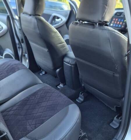 Серый Тойота РАВ 4, объемом двигателя 2.23 л и пробегом 293 тыс. км за 7999 $, фото 63 на Automoto.ua