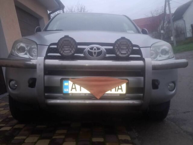 Серый Тойота РАВ 4, объемом двигателя 0 л и пробегом 3 тыс. км за 261 $, фото 2 на Automoto.ua