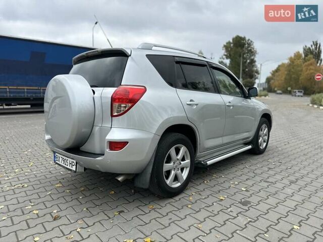 Серый Тойота РАВ 4, объемом двигателя 2 л и пробегом 309 тыс. км за 8950 $, фото 11 на Automoto.ua
