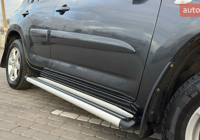 Сірий Тойота РАВ 4, об'ємом двигуна 2 л та пробігом 90 тис. км за 12300 $, фото 41 на Automoto.ua